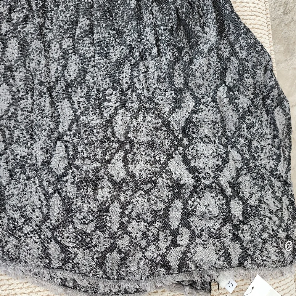 Calvin Klein Gray Scarf, Large 27x36 Inches